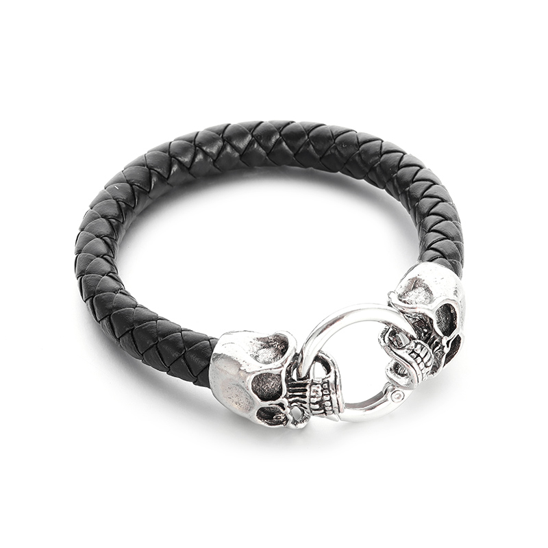 Gotycka podwójna czaszka czarn – Gothic Skull Ring recenzja i cena