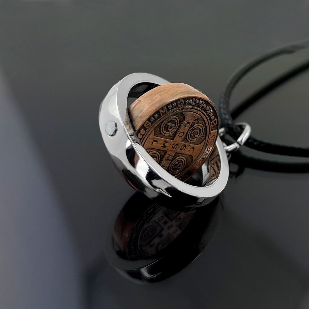 Nowy Medalik Świętego Benedykt – Necklace Pendant recenzja i cena